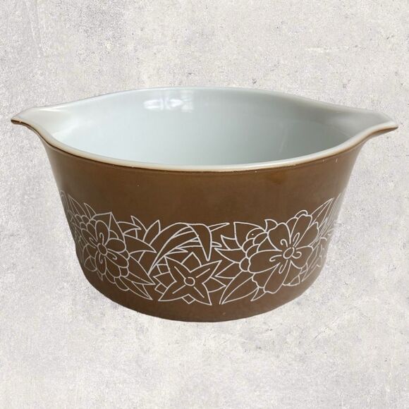 Pyrex Woodland Brown Glass Bowl 1 Quart - Picture 1 of 5
